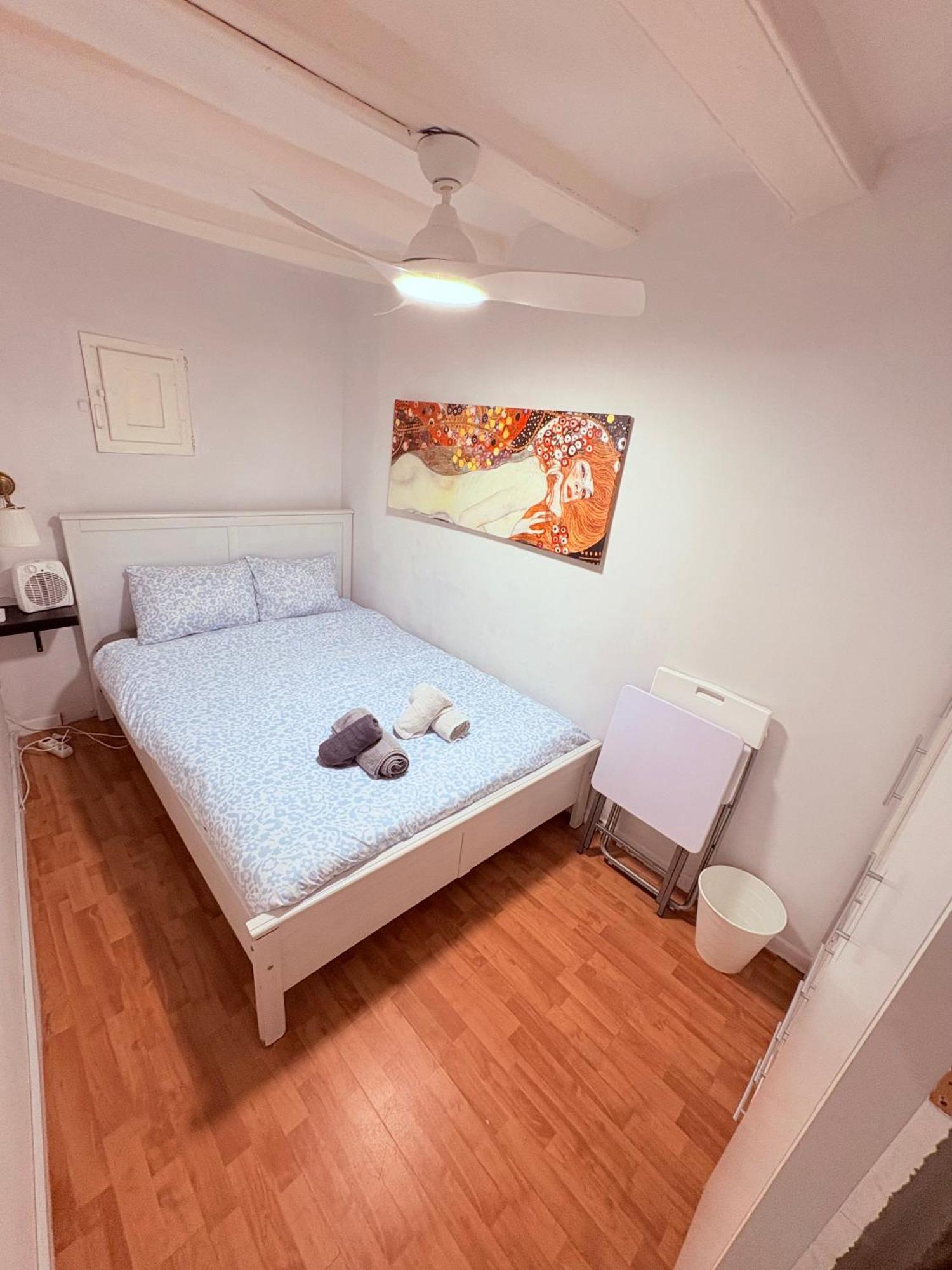 Stunning Flat For 6 People 3 Blocks From The Beach Plus Welcome Breakfast Barcelona Exterior foto