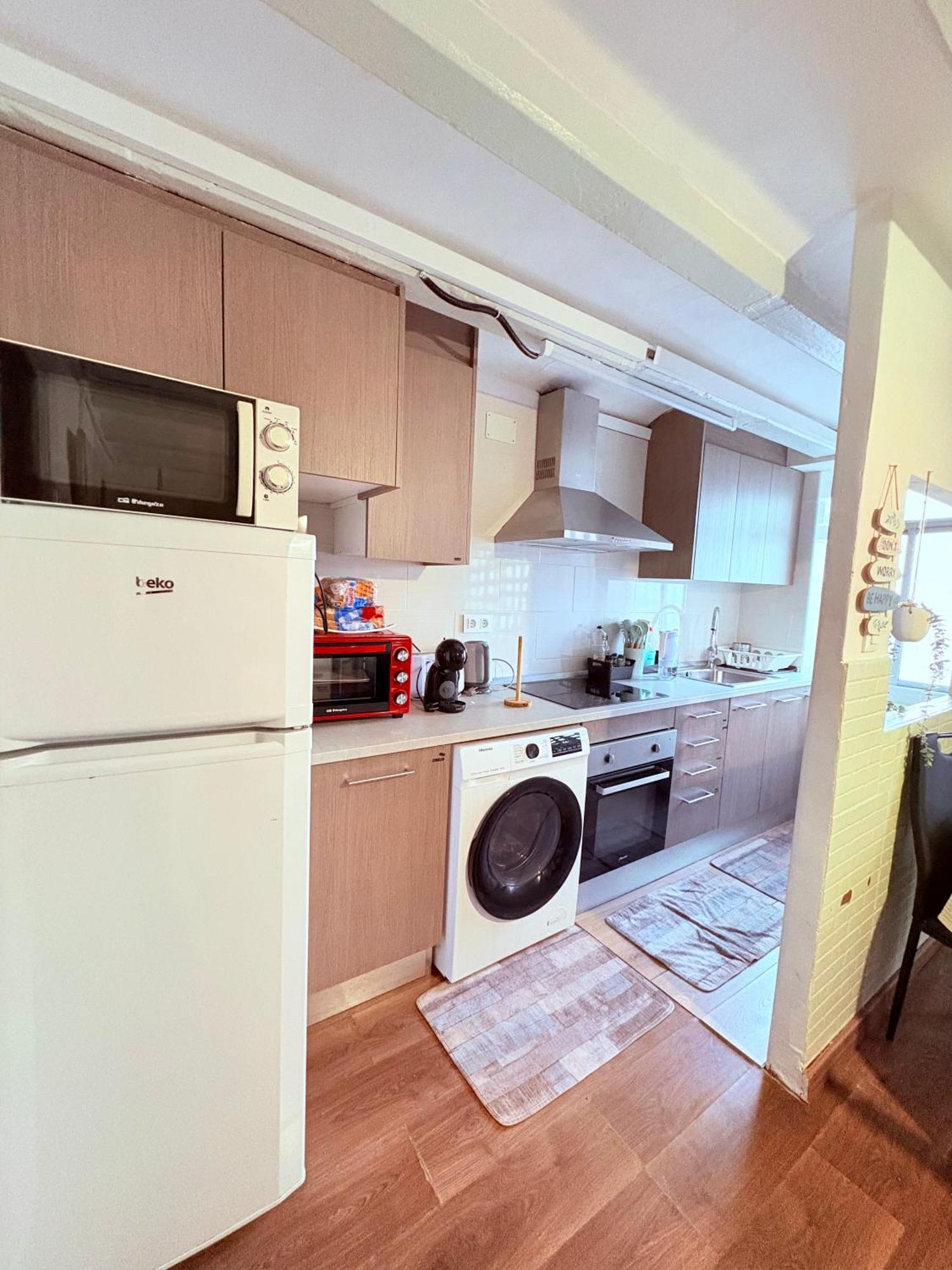 Stunning Flat For 6 People 3 Blocks From The Beach Plus Welcome Breakfast Barcelona Exterior foto