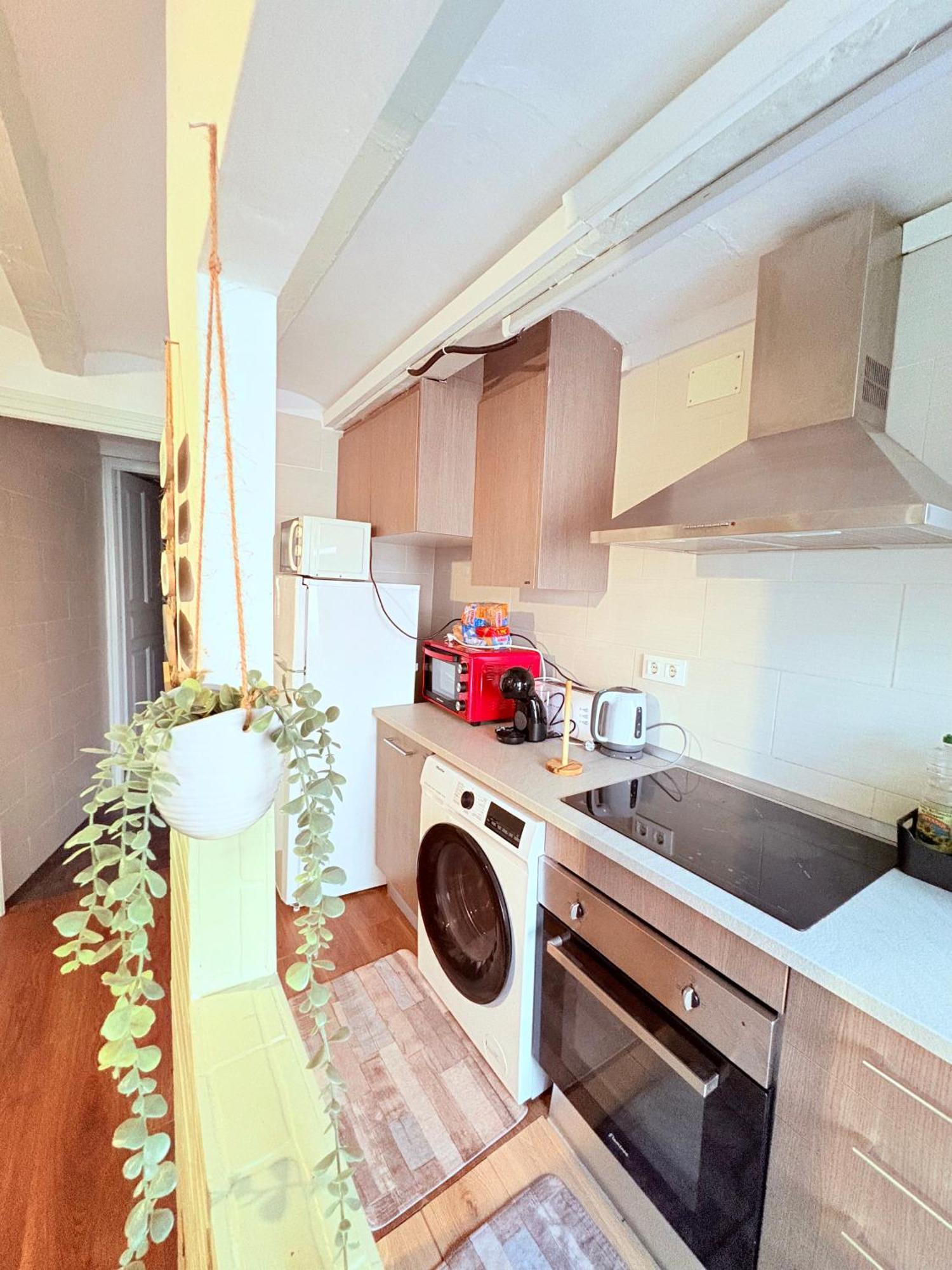 Stunning Flat For 6 People 3 Blocks From The Beach Plus Welcome Breakfast Barcelona Exterior foto