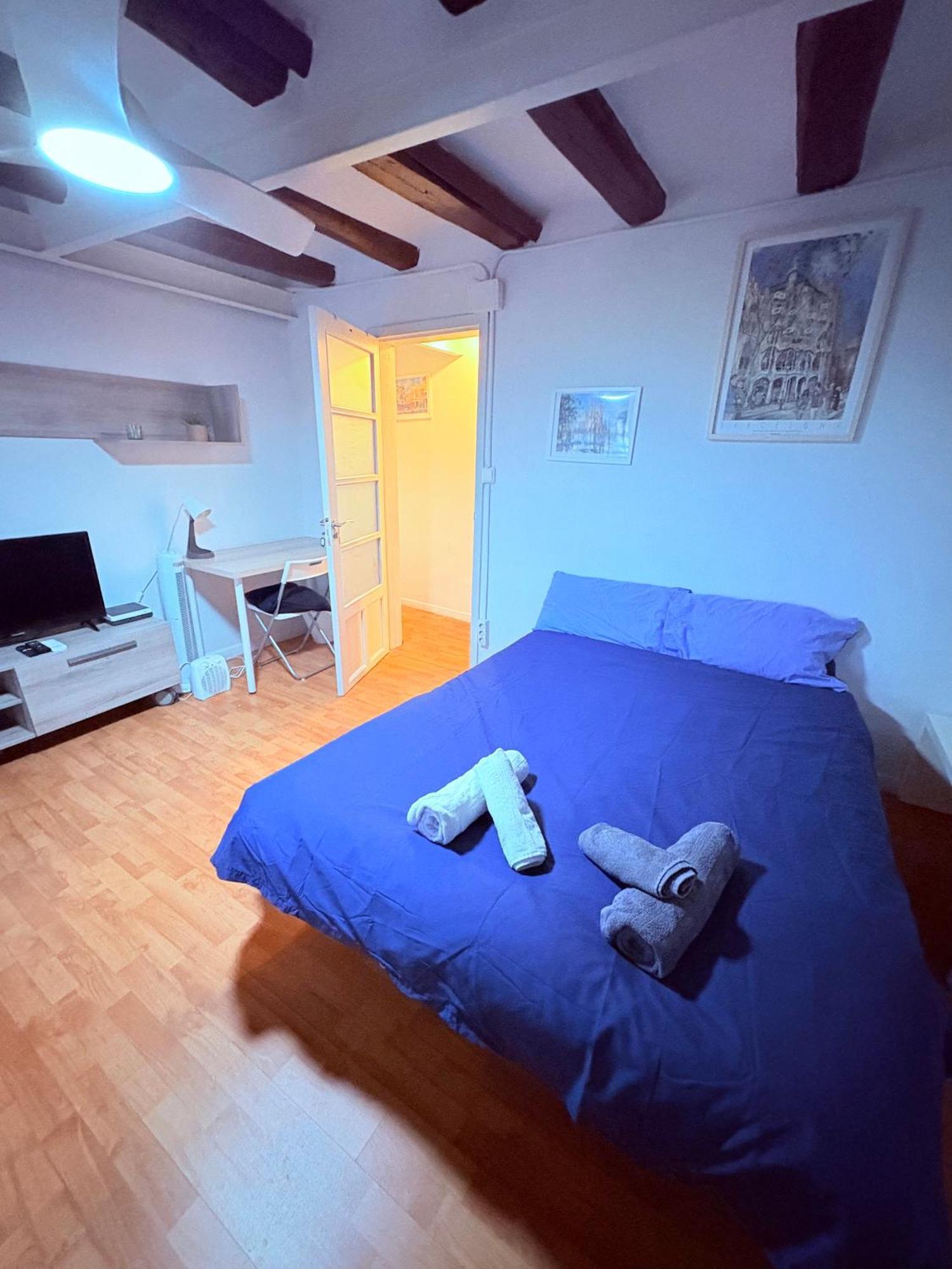 Stunning Flat For 6 People 3 Blocks From The Beach Plus Welcome Breakfast Barcelona Exterior foto
